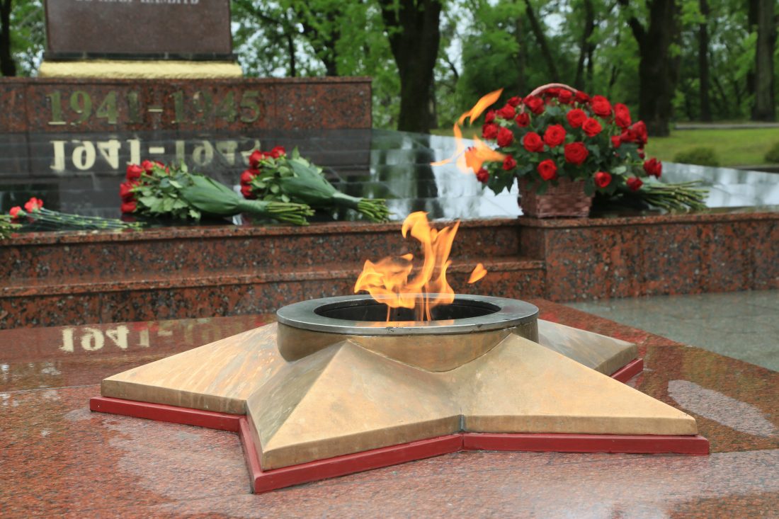 kbgu vozlozhenie cvetov k vechnomu ognju 1